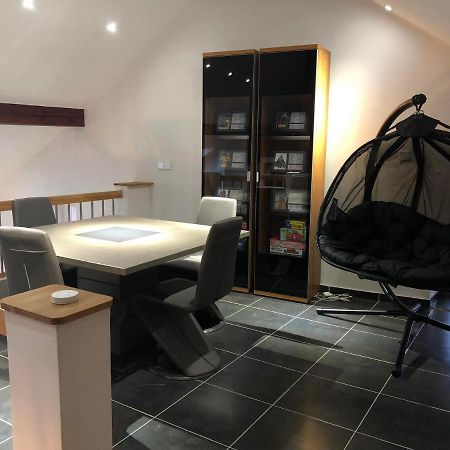 Cozy 120M² Apartment With 3 Bedrooms And 1 Home Cinema Useldange Exteriér fotografie
